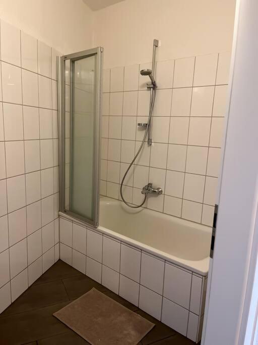 Zentral, Geraeumig, Messe Nah! Be2R Appartement Essen Buitenkant foto